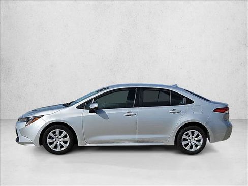 Used 2024 Toyota Corolla LE FWD image 8