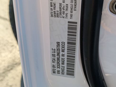 Used 2022 RAM 3500 Laramie w/ Night Edition image 37