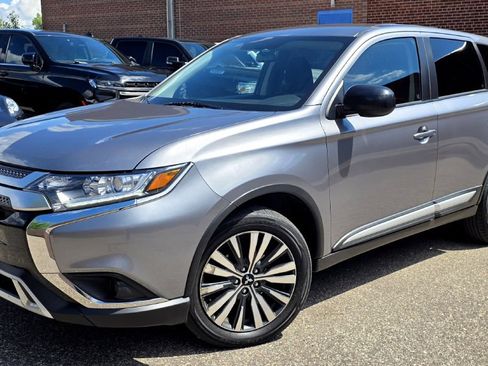 Used 2020 Mitsubishi Outlander SE AWD/4WD image 4