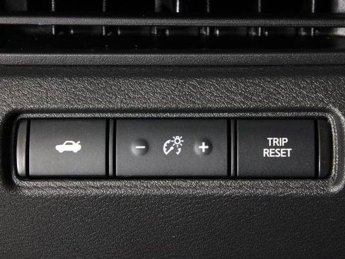 Certified 2025 Nissan Altima 2.5 SR FWD image 24