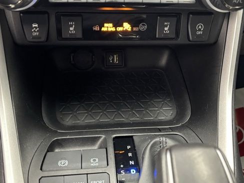 Used 2024 Toyota RAV4 XLE Premium image 29
