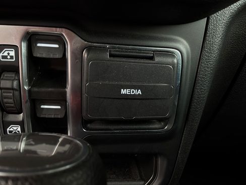 Used 2025 Jeep Wrangler Unlimited Sport AWD/4WD image 22
