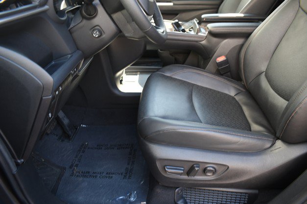 Used 2025 Toyota Sienna Limited AWD/4WD image 15