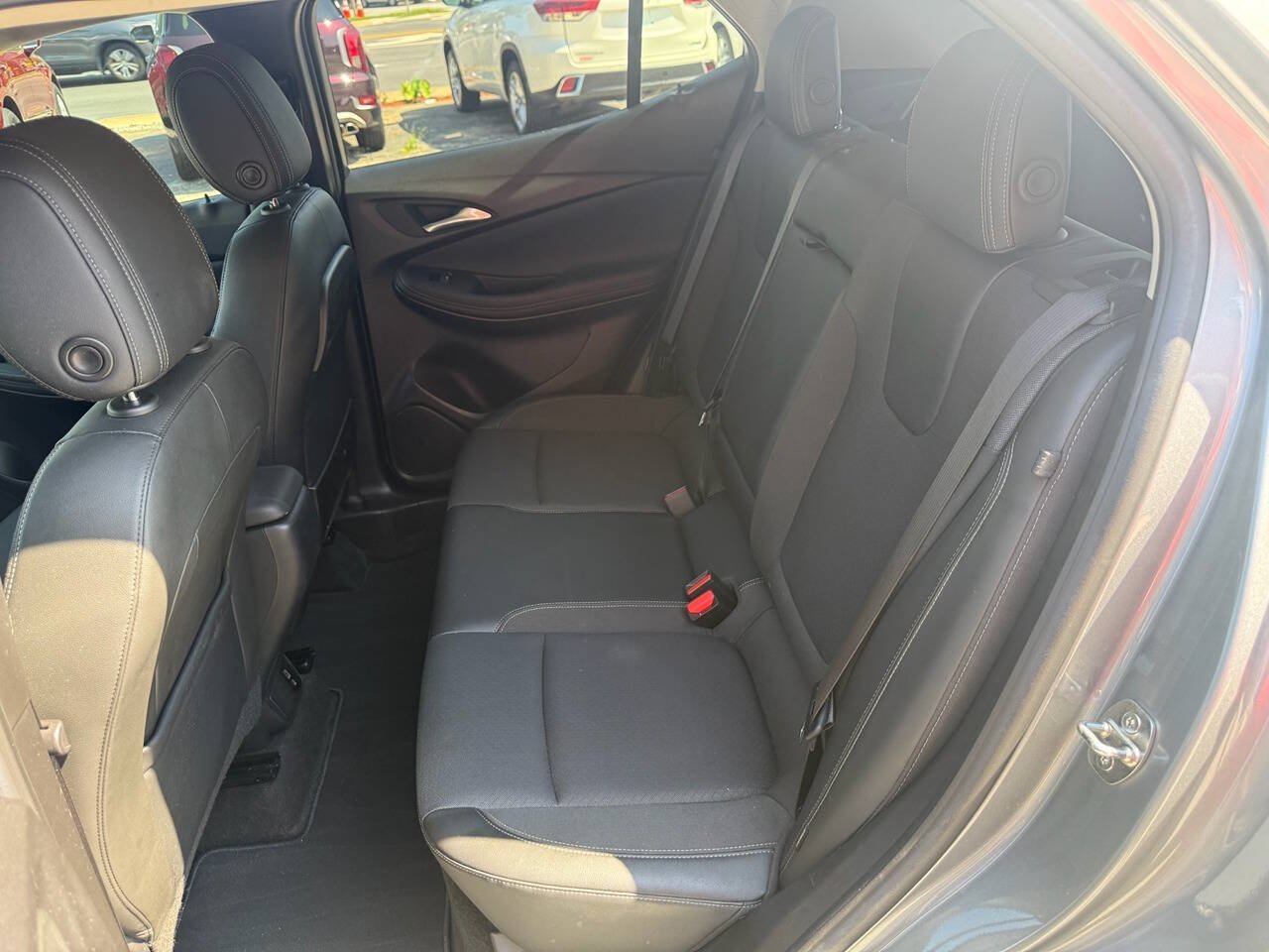 Used 2023 Buick Encore GX Select FWD image 15