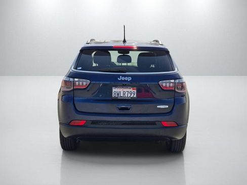 Used 2021 Jeep Compass Latitude FWD image 5