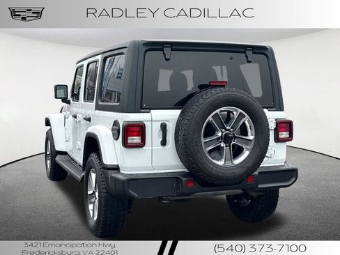 Used 2022 Jeep Wrangler Unlimited Sahara w/ Cold Weather Group AWD/4WD image 19