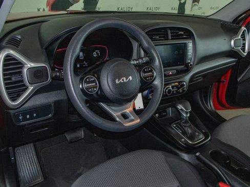 Used 2024 Kia Soul LX w/ Option Group 015 image 5