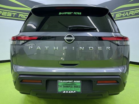 Used 2023 Nissan Pathfinder S image 8