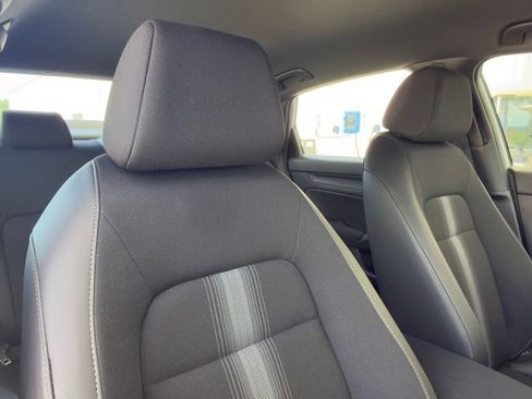 Used 2024 Honda Civic Sport image 8