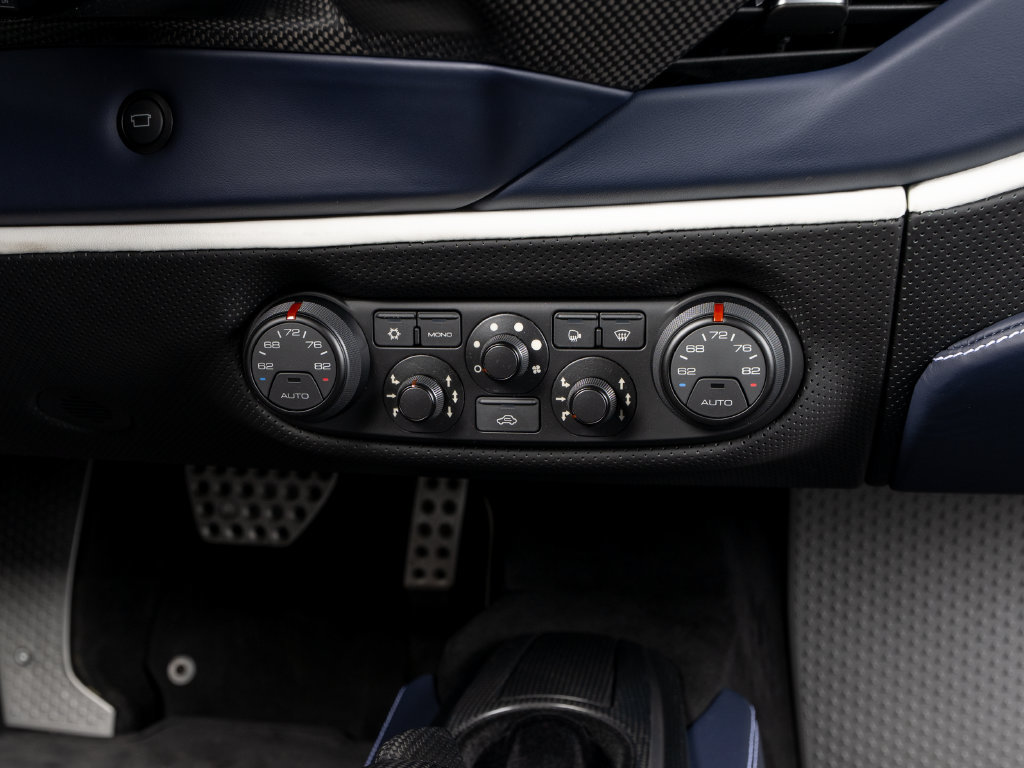Certified 2019 Ferrari 488 Pista Coupe RWD image 13