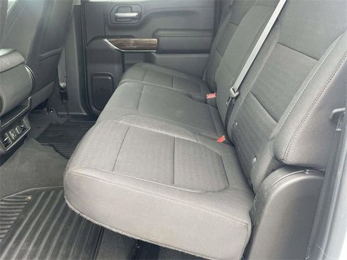 Used 2022 GMC Sierra 1500 SLE image 12