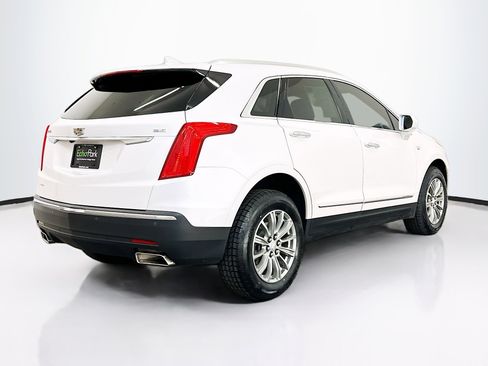 Used 2017 Cadillac XT5 Luxury w/ Driver Awareness Package image 9
