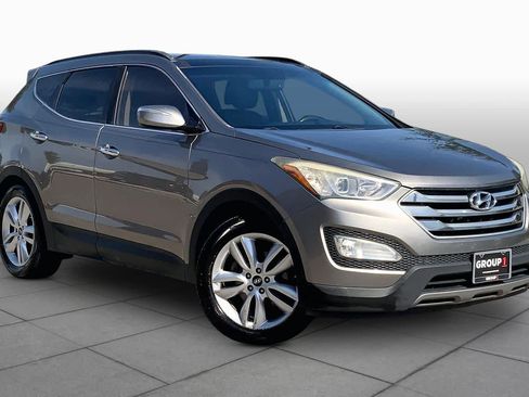 Used 2016 Hyundai Santa Fe Sport 2.0T w/ Option Group 05 FWD image 2