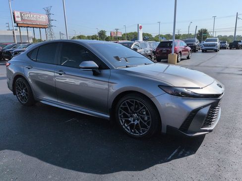 Certified 2025 Toyota Camry SE w/ Convenience Package FWD image 7