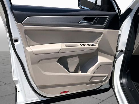 Used 2019 Volkswagen Atlas SE FWD image 21