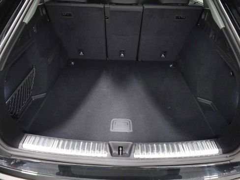 Certified 2025 Audi Q5 Prestige image 39