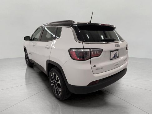 Used 2023 Jeep Compass Limited w/ Sun and Sound Group AWD/4WD image 25