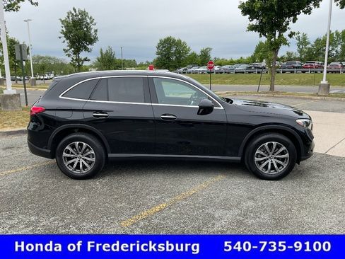 Used 2025 Mercedes-Benz GLC 300 4MATIC image 7