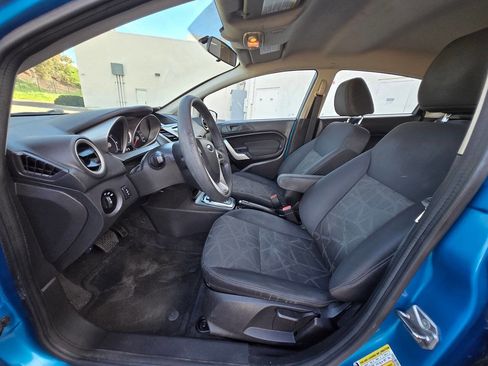 Used 2013 Ford Fiesta SE image 23