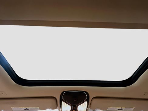 Used 2019 BMW 740i w/ Cold Weather Package image 17