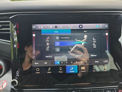 Used 2024 Jeep Wagoneer L Series II w/ Flexible Seating Group image 22