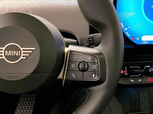 Certified 2025 MINI Cooper S image 19