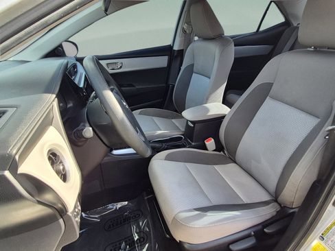 Used 2019 Toyota Corolla LE FWD image 19