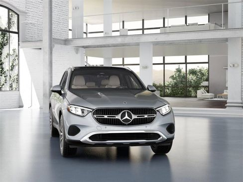 New 2025 Mercedes-Benz GLC 300 4MATIC image 8