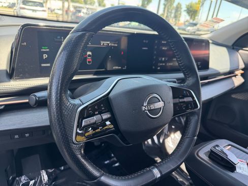 Used 2023 Nissan Ariya FWD image 23