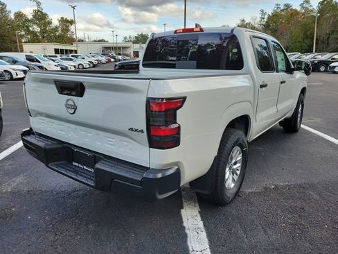 New 2026 Nissan Frontier SV w/ Tow Package AWD/4WD image 5
