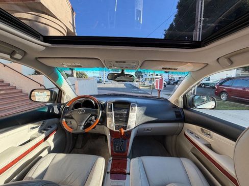 Used 2004 Lexus RX 330 image 8