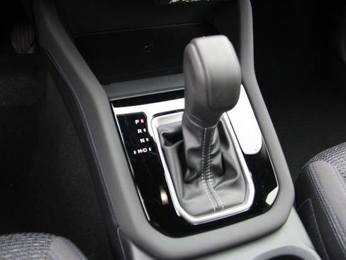 Certified 2025 Subaru Forester Premium AWD/4WD image 28