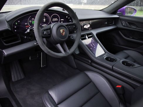 Certified 2025 Porsche Taycan GTS AWD/4WD image 4