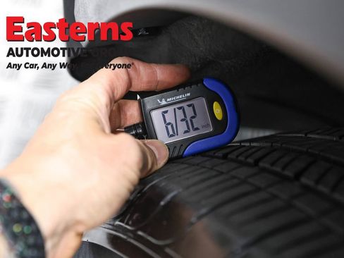 Used 2023 Ford Explorer XLT w/ Equipment Group 202A image 27