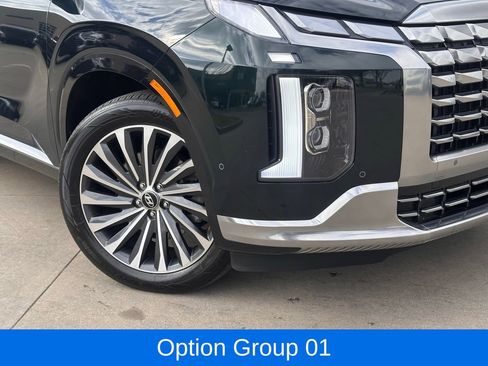 Used 2025 Hyundai Palisade Calligraphy image 4