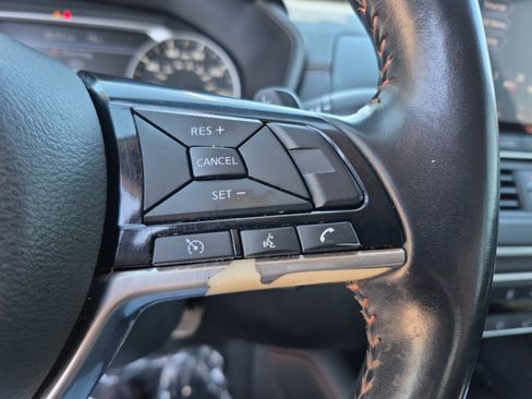 Used 2020 Nissan Altima 2.5 SR w/ Premium Package FWD image 28