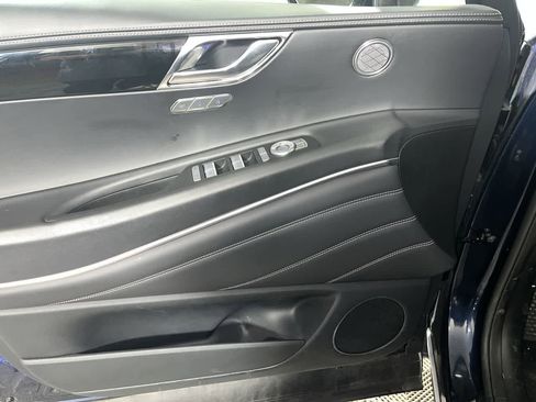 Used 2025 Genesis GV80 2.5T Standard image 13