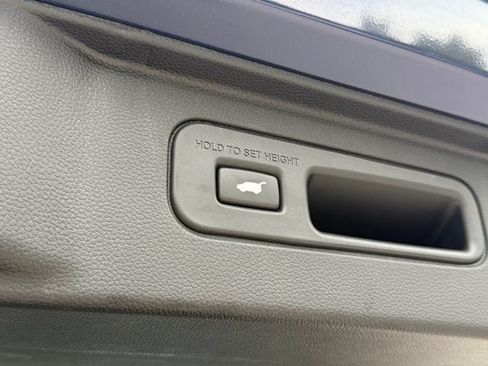 Certified 2024 Honda Pilot EX-L image 17