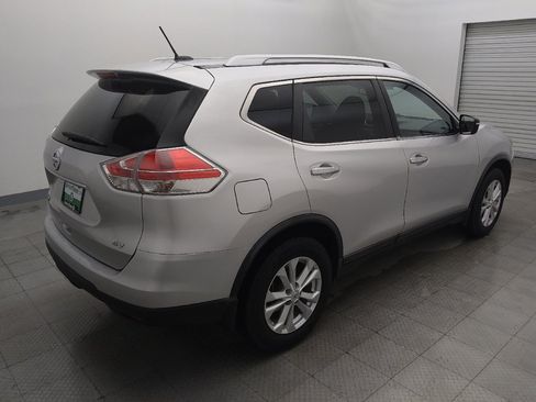 Used 2015 Nissan Rogue SV FWD image 9