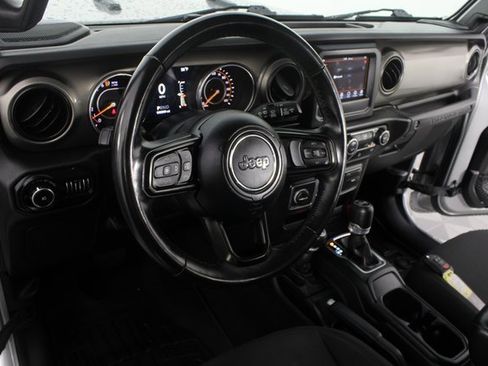 Used 2018 Jeep Wrangler Unlimited Sport S image 8