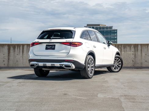 Certified 2026 Mercedes-Benz GLC 300 4MATIC image 4