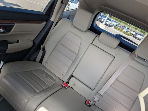 Used 2018 Honda CR-V Touring image 12