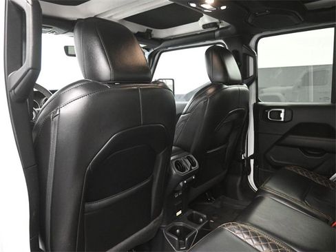 Used 2023 Jeep Gladiator Overland image 23