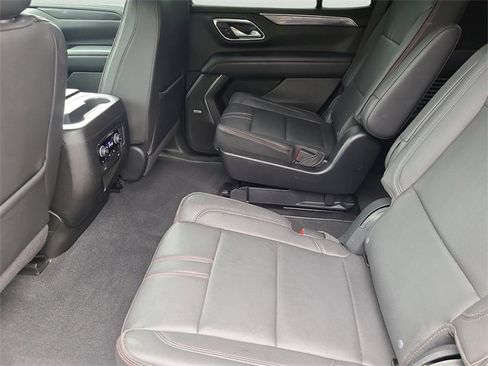 Used 2023 Chevrolet Tahoe RST w/ Luxury Package image 17