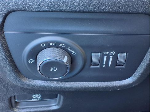 New 2026 Jeep Grand Cherokee Limited w/ Limited Altitude Package image 14