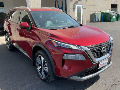 Used 2023 Nissan Rogue SL w/ SL Premium Package AWD/4WD image 3