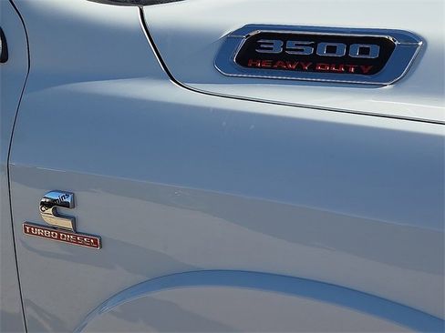 Used 2022 RAM 3500 Limited image 8