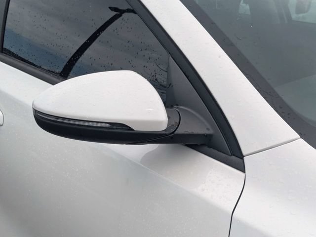Used 2024 Kia Forte LXS w/ LXS Technology Package FWD image 10
