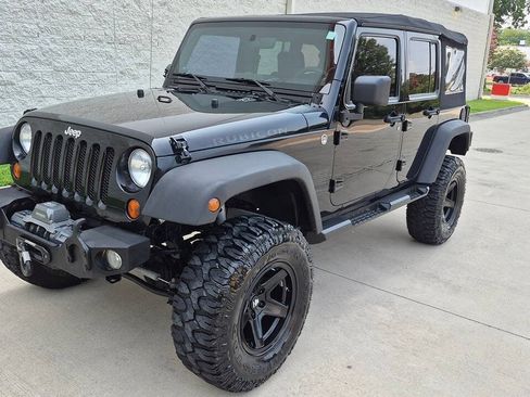 Used 2009 Jeep Wrangler Unlimited Rubicon w/ Trailer Tow Group AWD/4WD image 2