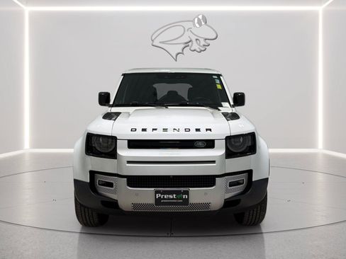 Used 2024 Land Rover Defender 110 S AWD/4WD image 8
